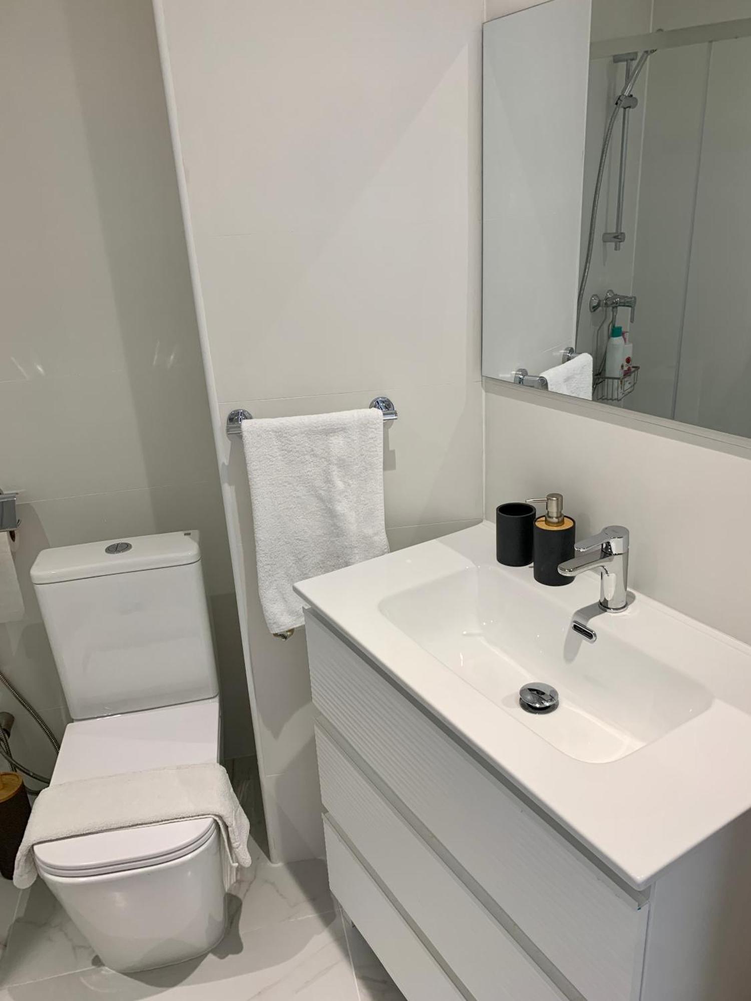 Elegant Studio With Pool And Seaview トレモリノス エクステリア 写真