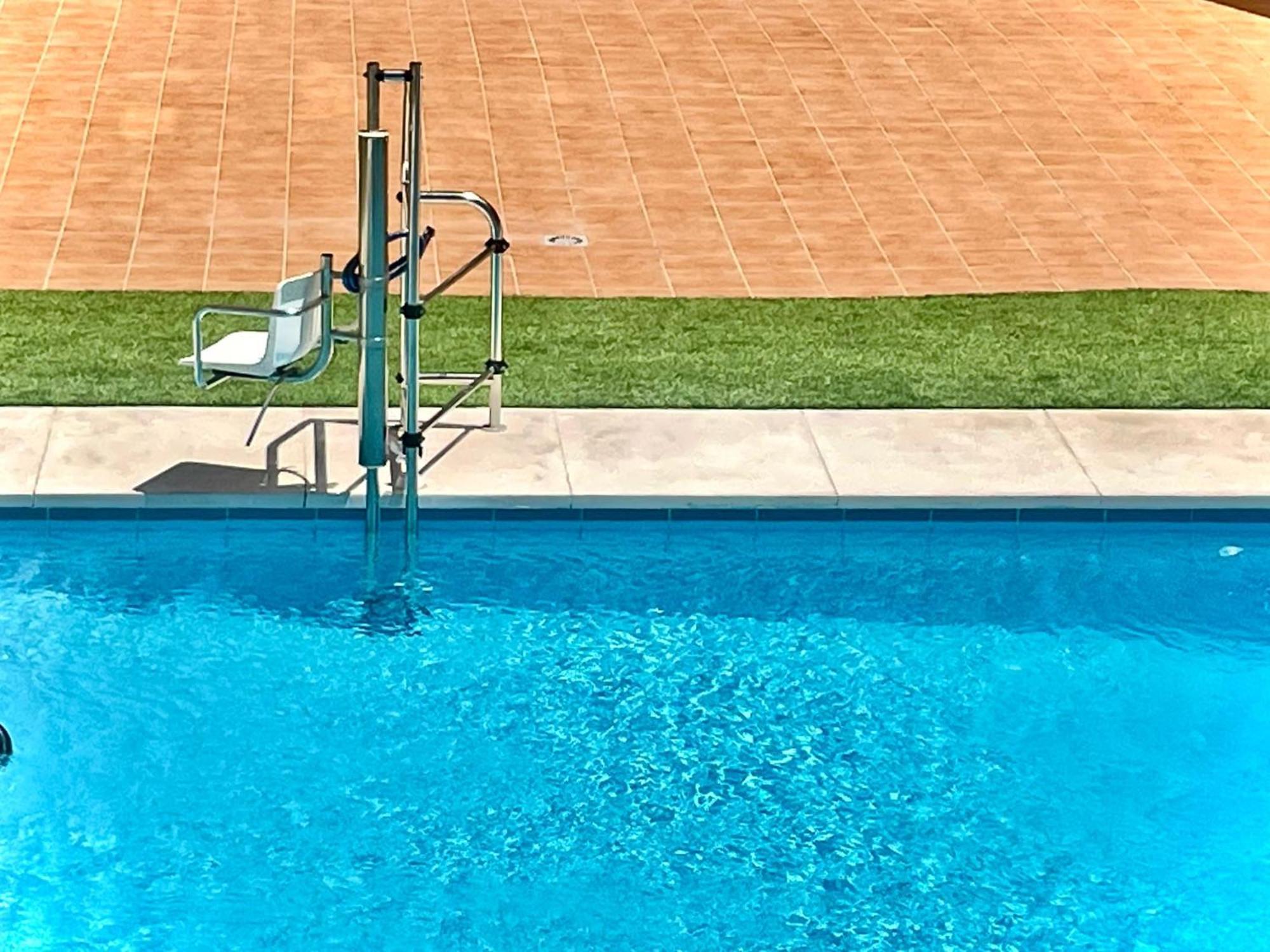Elegant Studio With Pool And Seaview トレモリノス エクステリア 写真